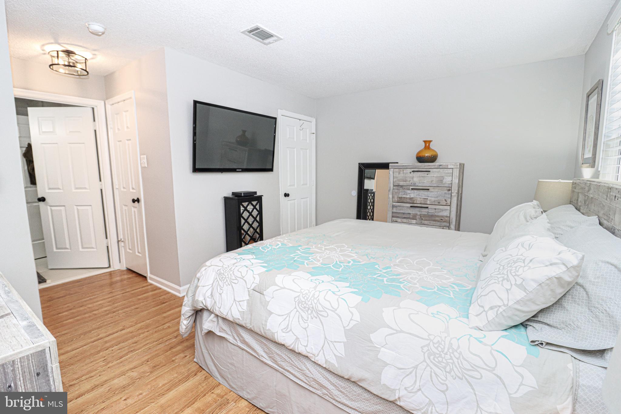 HEIGHTS AT PENDERBROOK - Residential