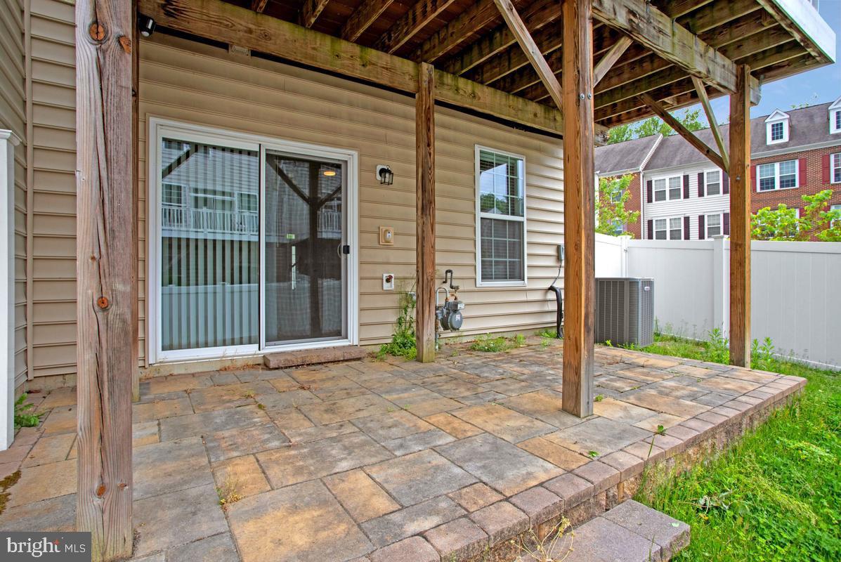 SMITH HOME FARM - Residential