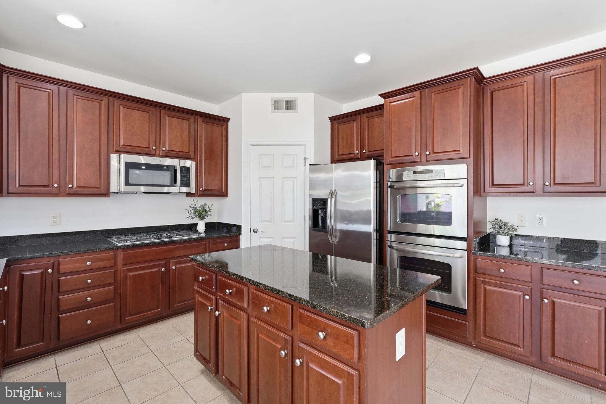 BRAMBLETON - Residential