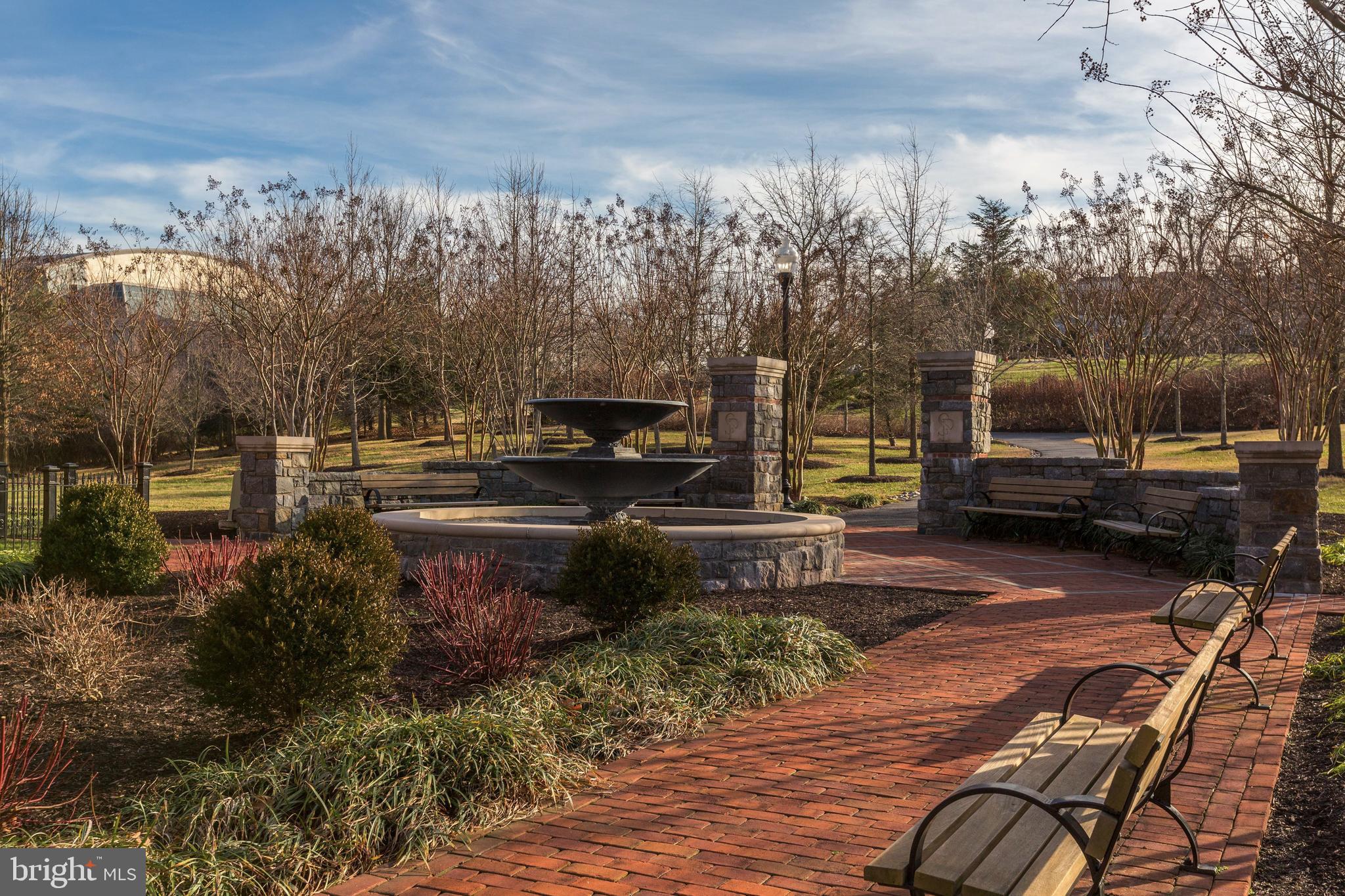 SYMPHONY PARK - Residential