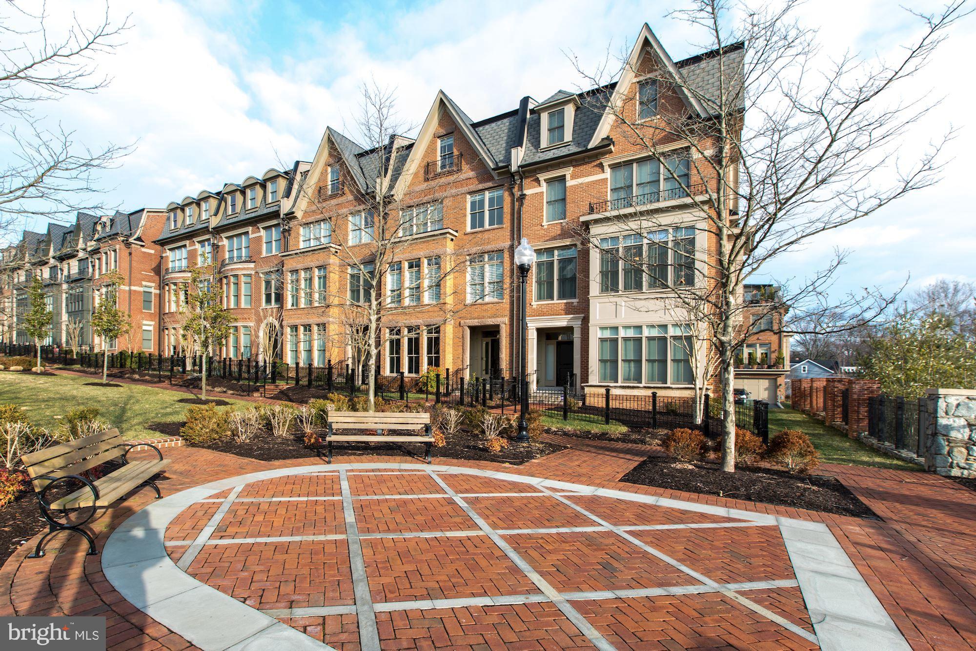 SYMPHONY PARK - Residential