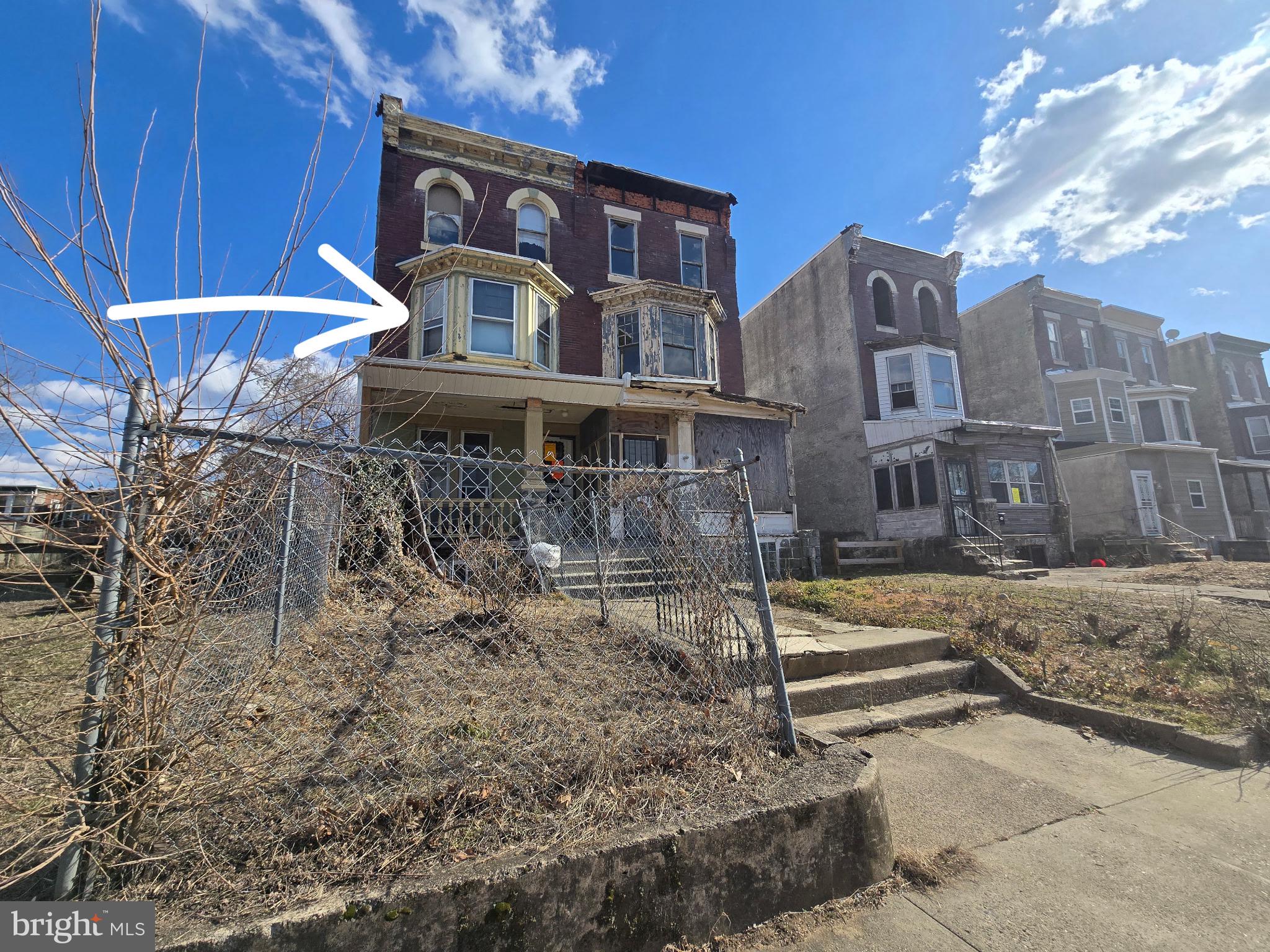Investor Alert! 5844 Willows Ave is a spacious 3-story property offering 1,658 sq ft of potential in a rapidly revitalizing area of West Philadelphia. Neighborhood boasts newly renovated homes and existing multi-family properties, this is one of the last 3-story homes on the block. Located within walking distance to Cobbs Creek Parkway and public transportation. ARV estimated between $278,000 and $405,000, based on nearby comparable sales. Great opportunity to add value in a high-demand location. Property is being sold as-is. Buyer is responsible for obtaining U&O and clearing any and all violations.
All Showing agents and their clients must fill out a Hold Harmless Agreement before touring the property.