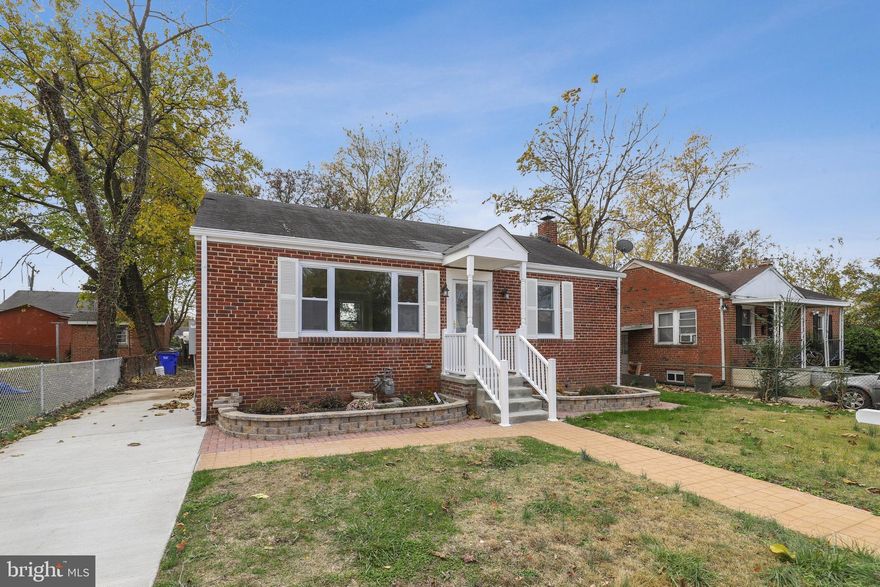 Welcome to this beautifully renovated single family home this property features a granite counter kitchen with plenty of countertop space, great space for entertainment! Two bedrooms upstairs and 1 Full bathroom. Basement features 2 more bedrooms another Full bathroom and the laundry! Upgraded  appliances, HVAC/Water heater. This home has a driveway as well as street parking available. Conveniently located near 495 and 95, as well near shopping such as whole foods, shoppers, Ikea, Home Depot, Best Buy!