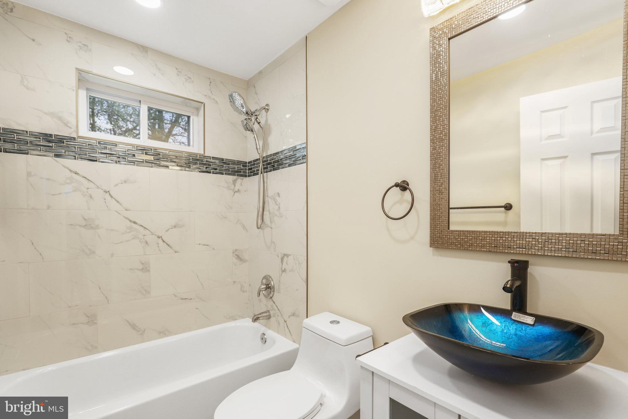 HOLLYWOOD ADDN - Residential Lease