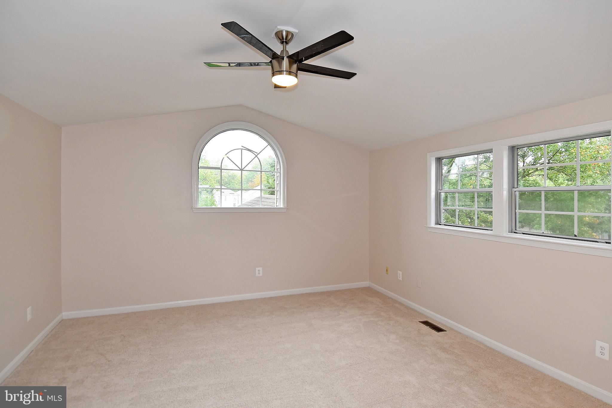 KINGSTOWNE - Residential Lease