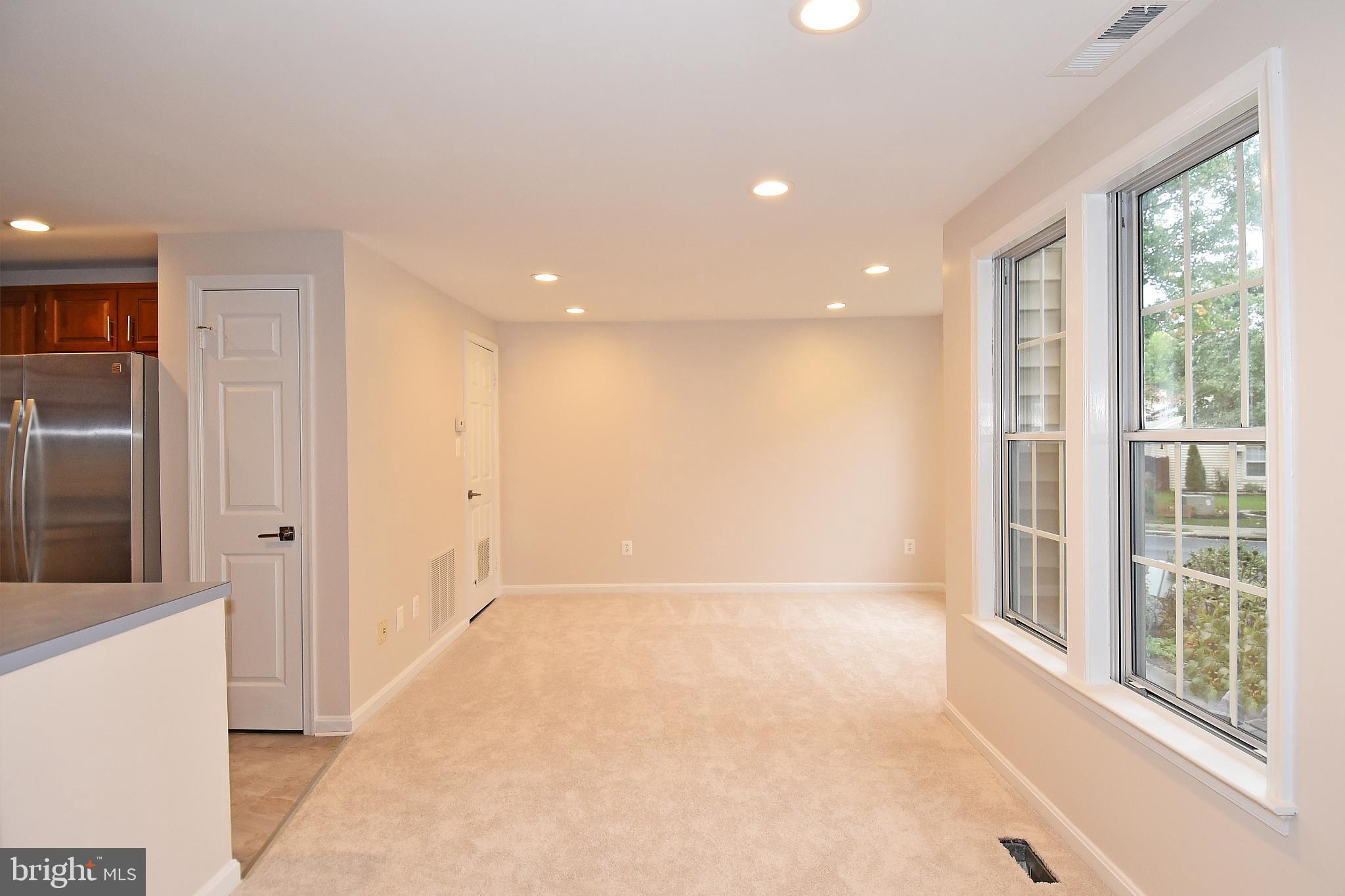 KINGSTOWNE - Residential Lease