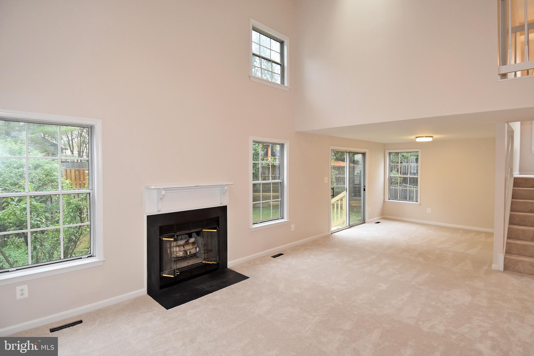 KINGSTOWNE - Residential Lease