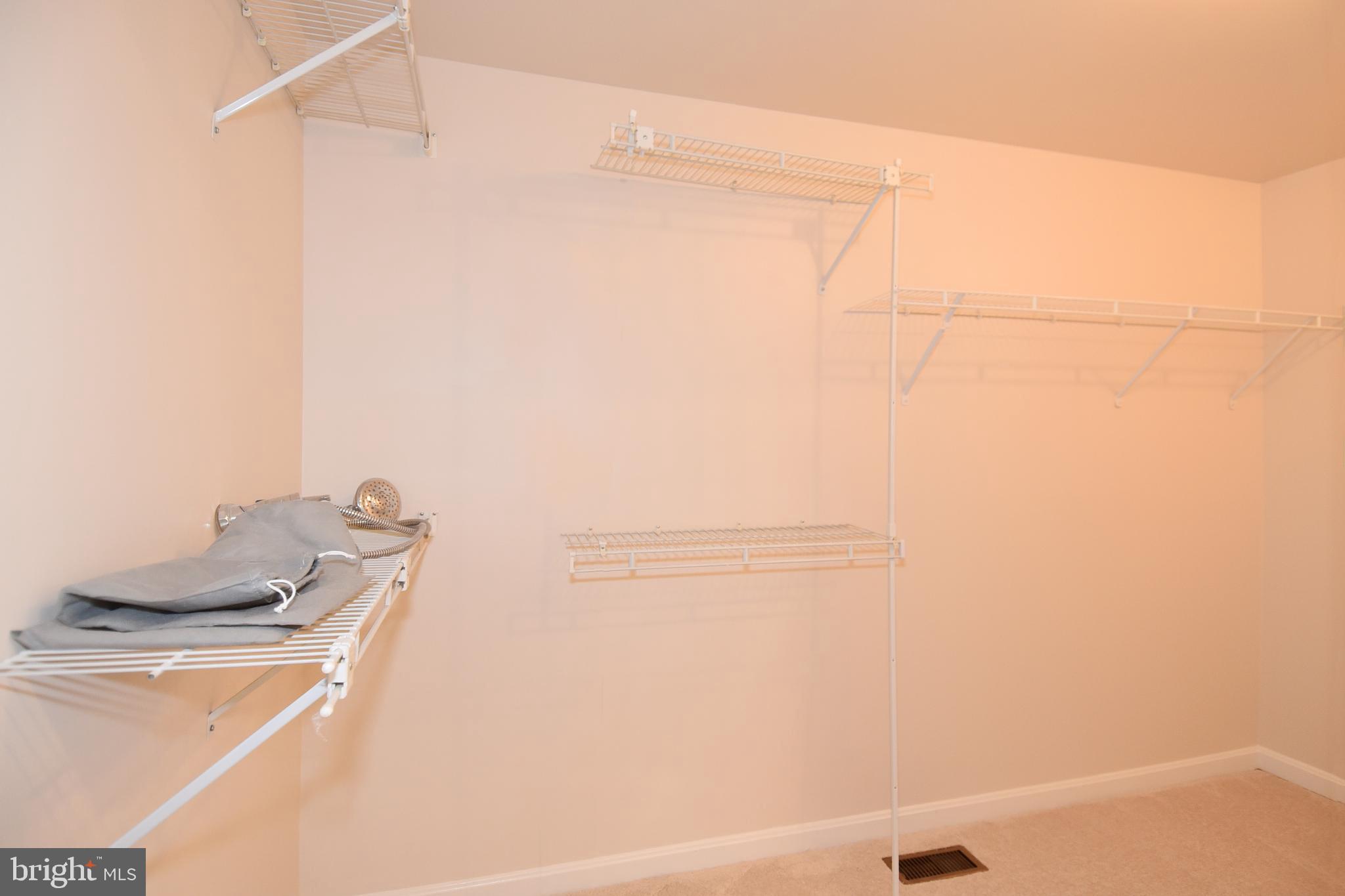 KINGSTOWNE - Residential Lease