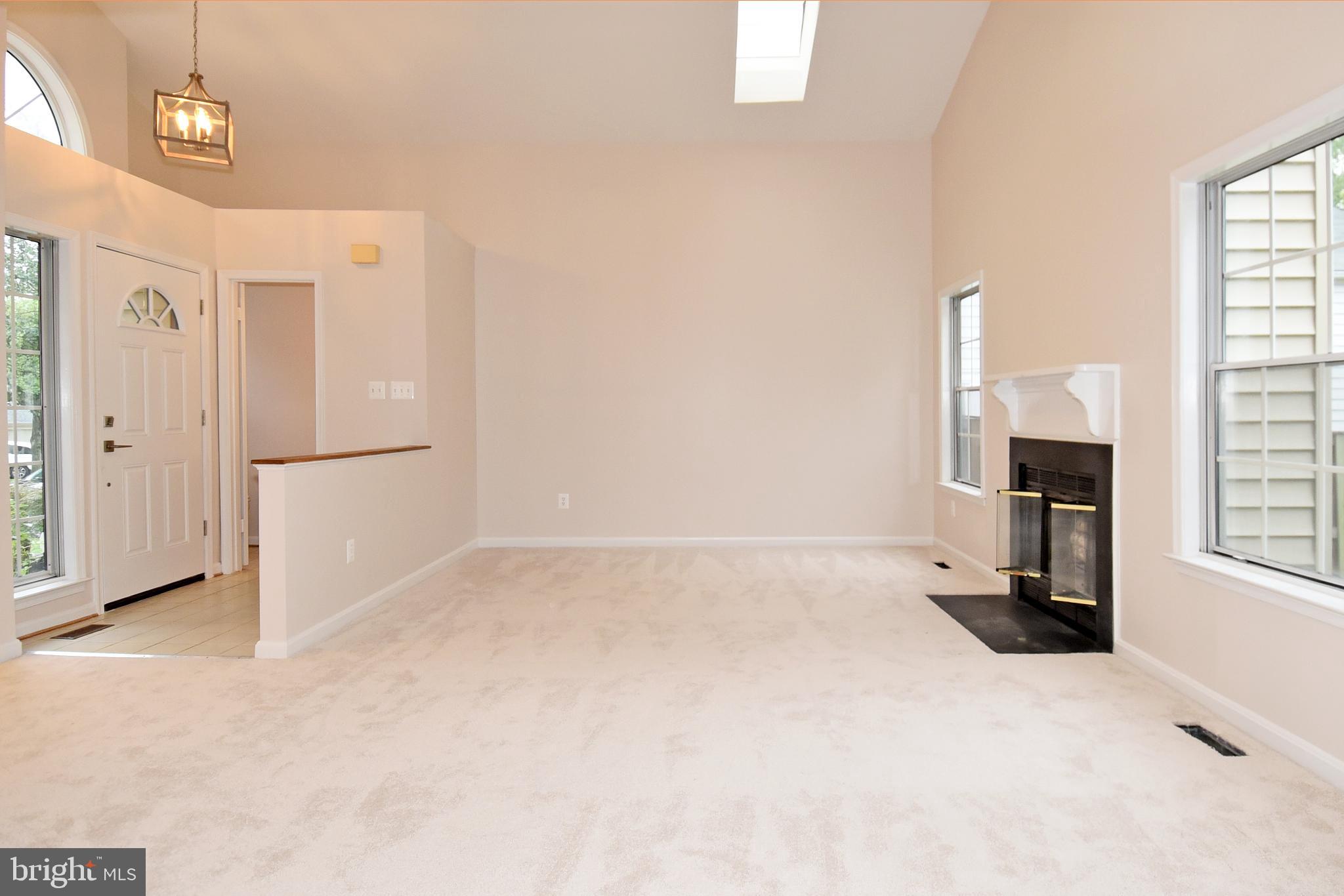 KINGSTOWNE - Residential Lease