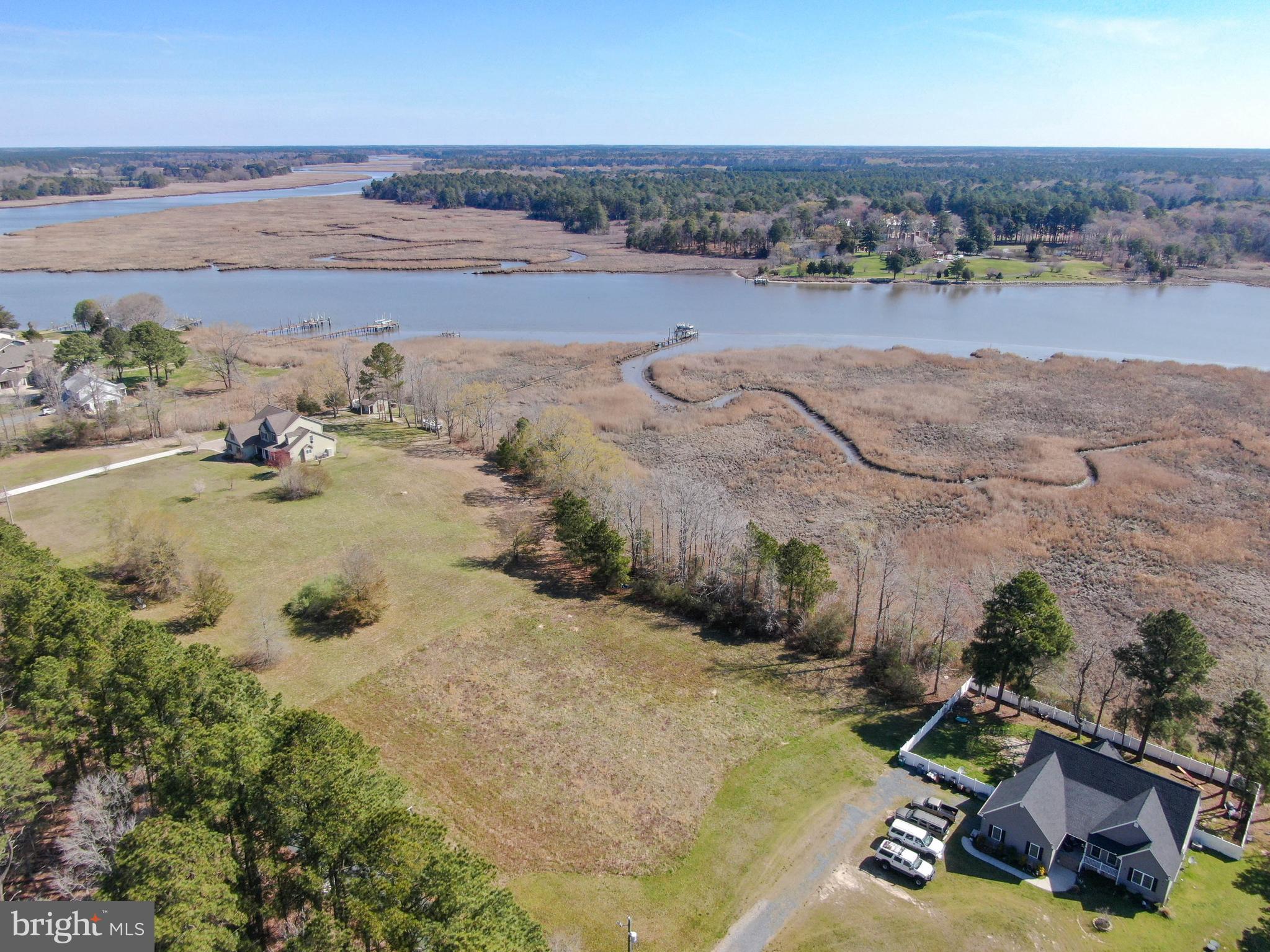 GREEN HILL VILLAGE - Land