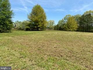 GREEN HILL VILLAGE - Land