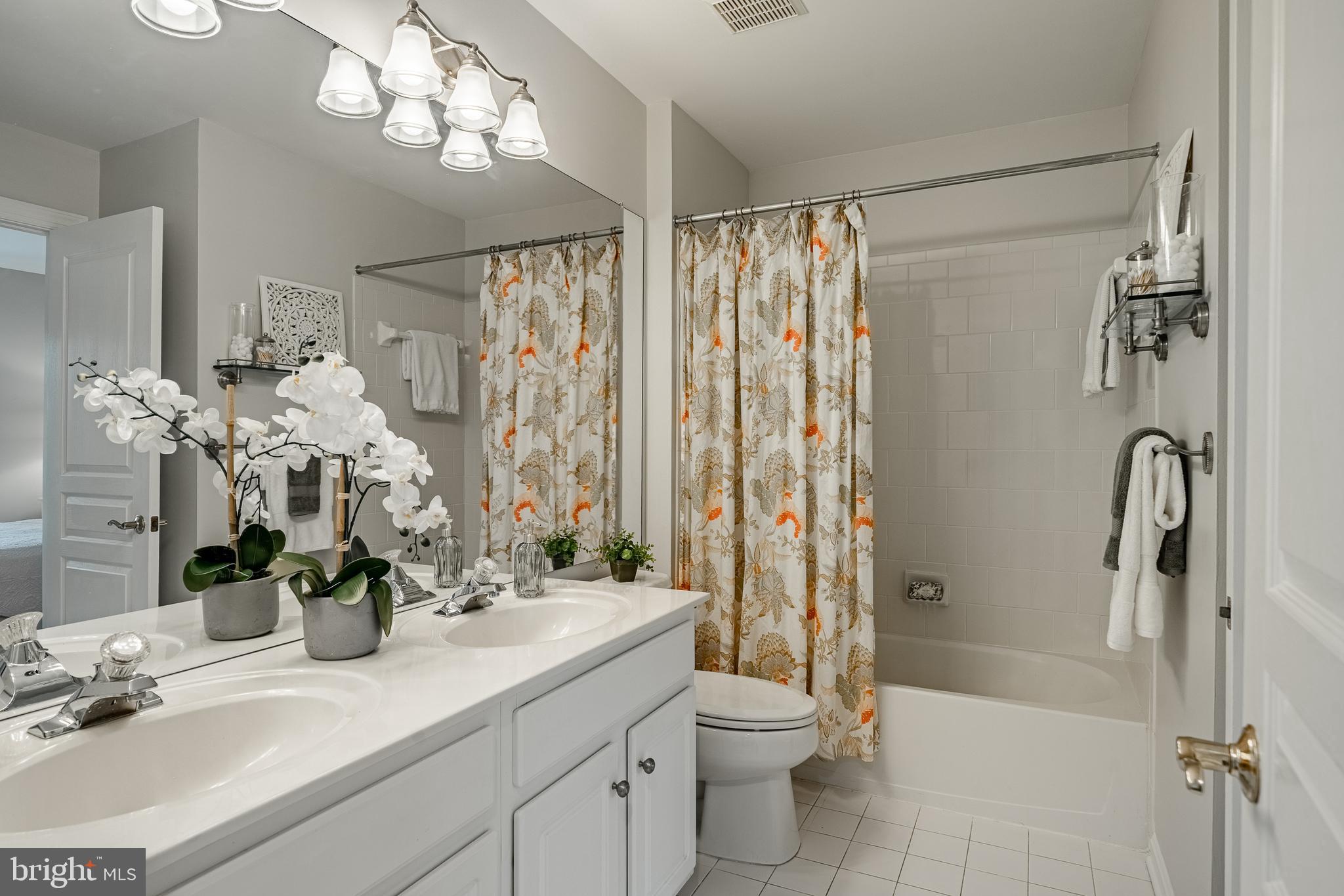 SMITHFIELD ESTATES - Residential