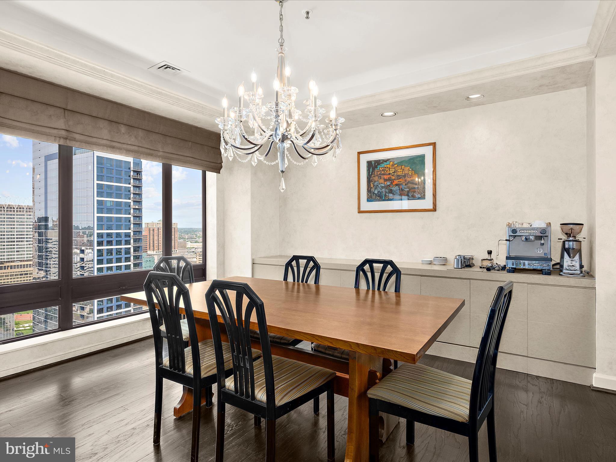HARBOR COURT CONDOMINIUMS - Residential