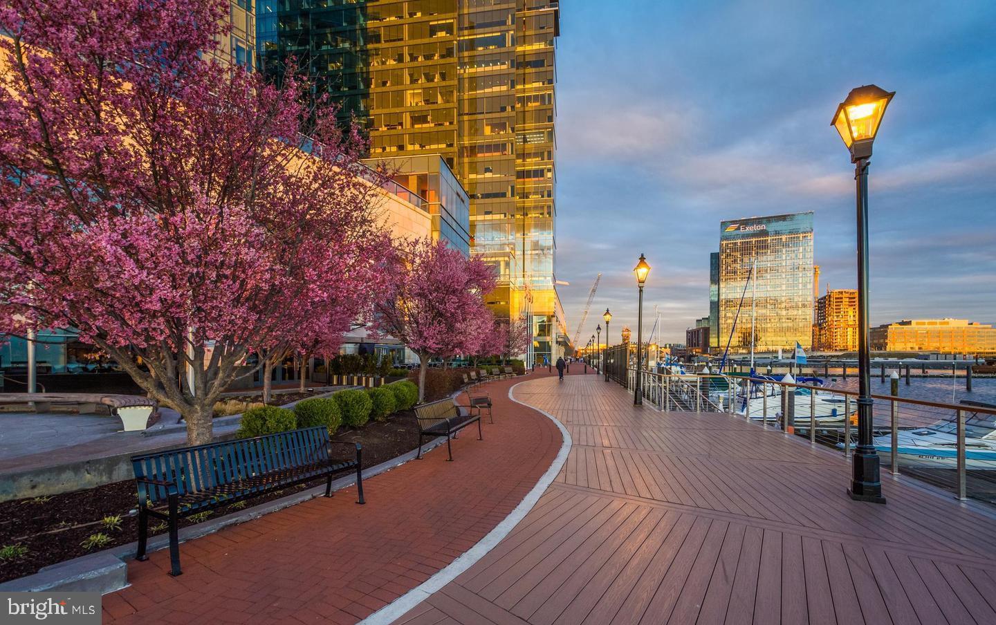 HARBOR COURT CONDOMINIUMS - Residential