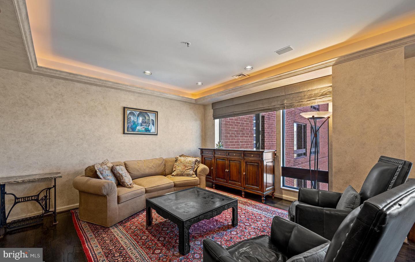 HARBOR COURT CONDOMINIUMS - Residential