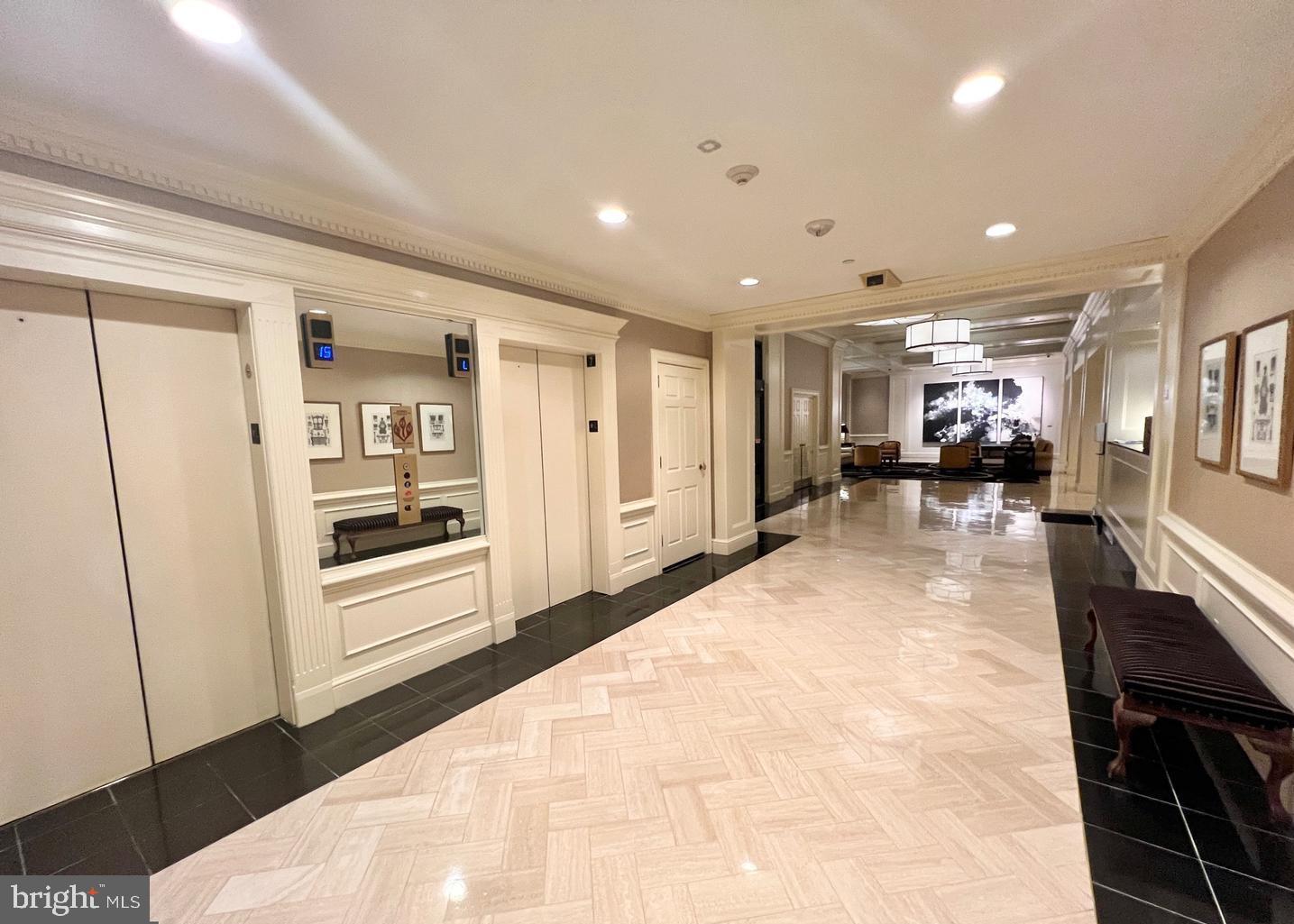 HARBOR COURT CONDOMINIUMS - Residential