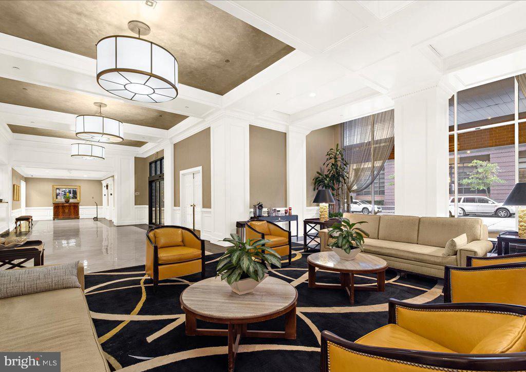 HARBOR COURT CONDOMINIUMS - Residential