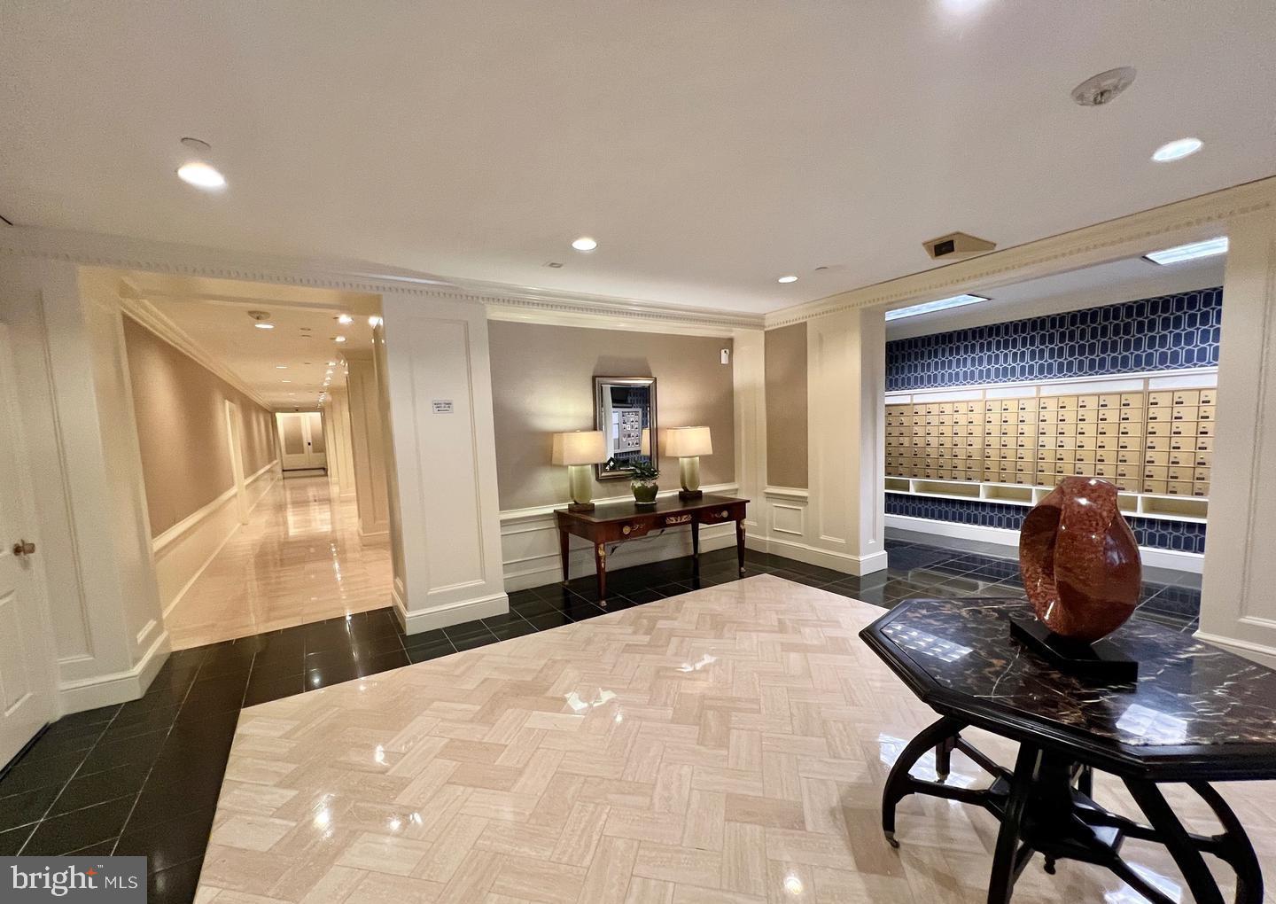 HARBOR COURT CONDOMINIUMS - Residential