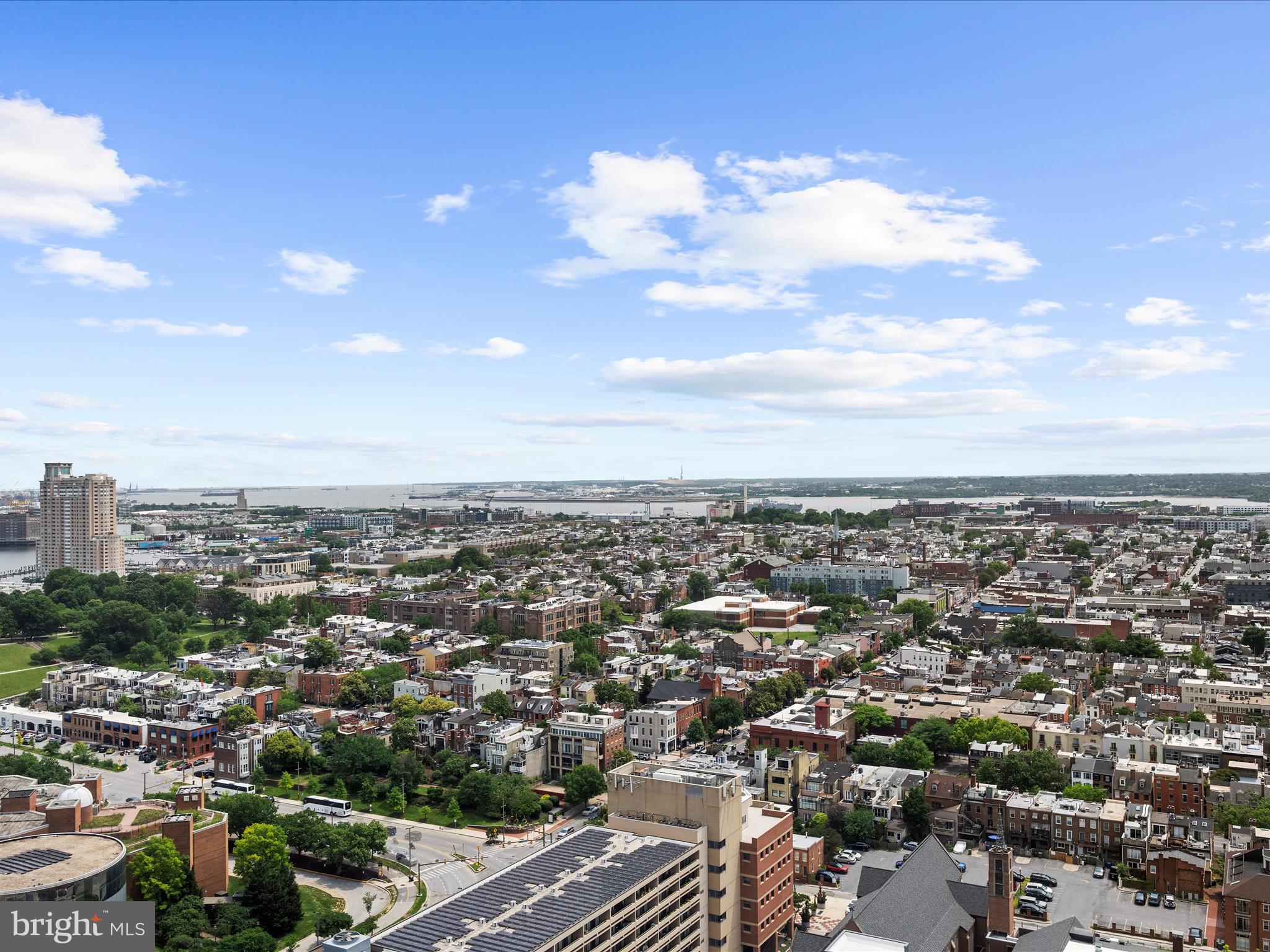 HARBOR COURT CONDOMINIUMS - Residential