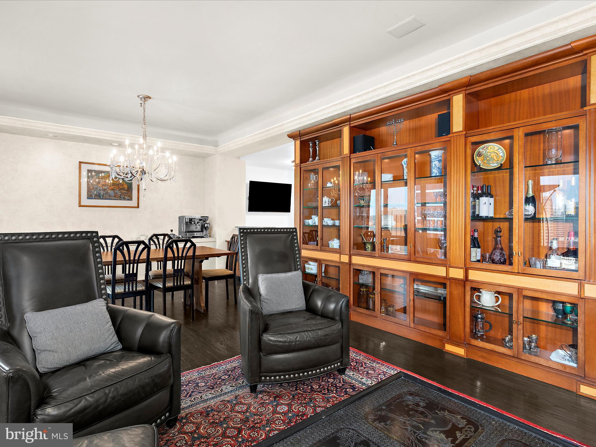 HARBOR COURT CONDOMINIUMS - Residential
