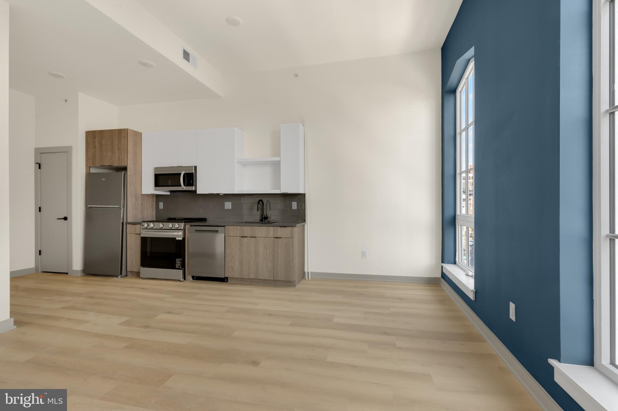 SPRING GARDEN - Residential Lease