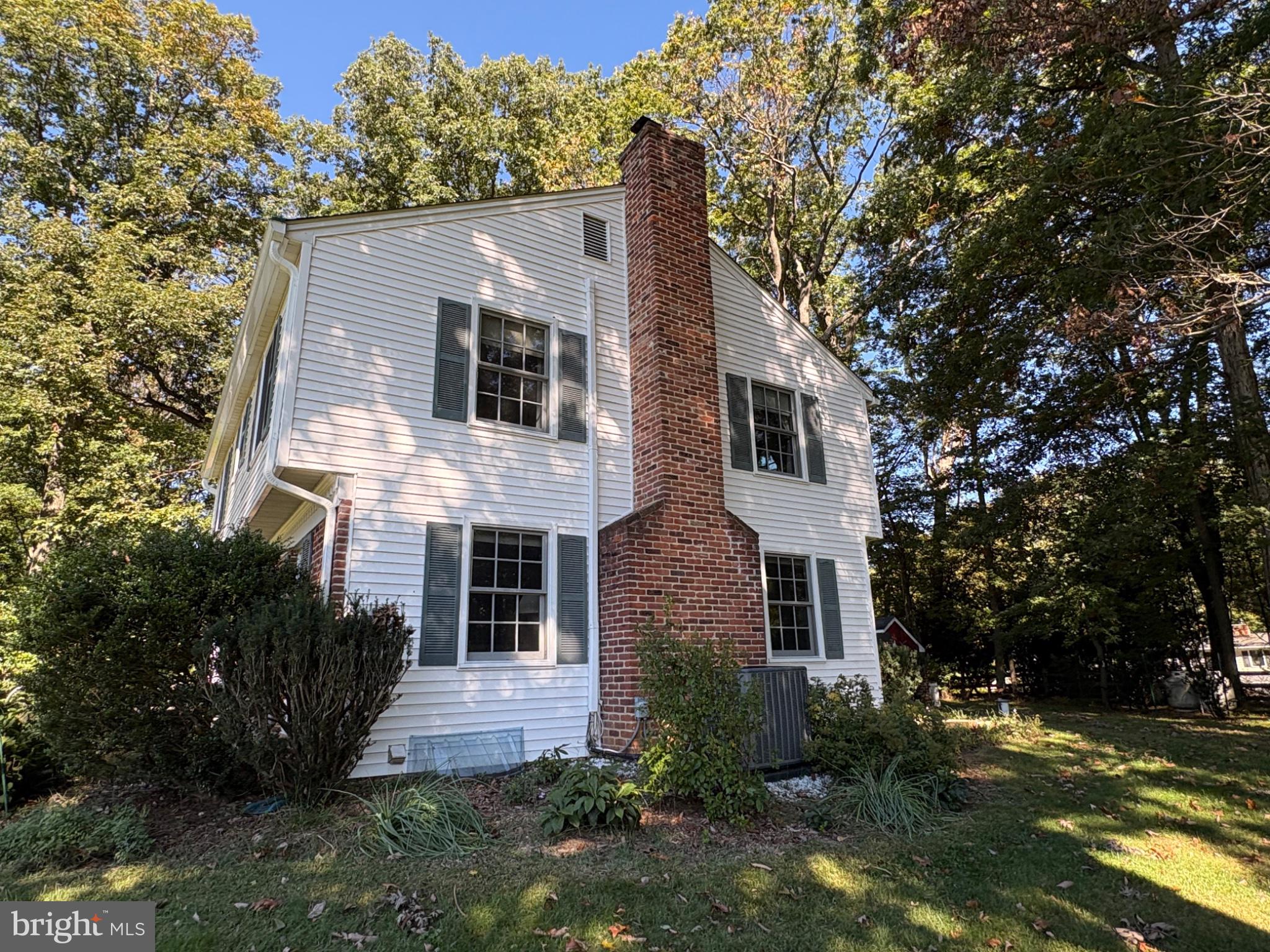 3 OAK TREE LANE
