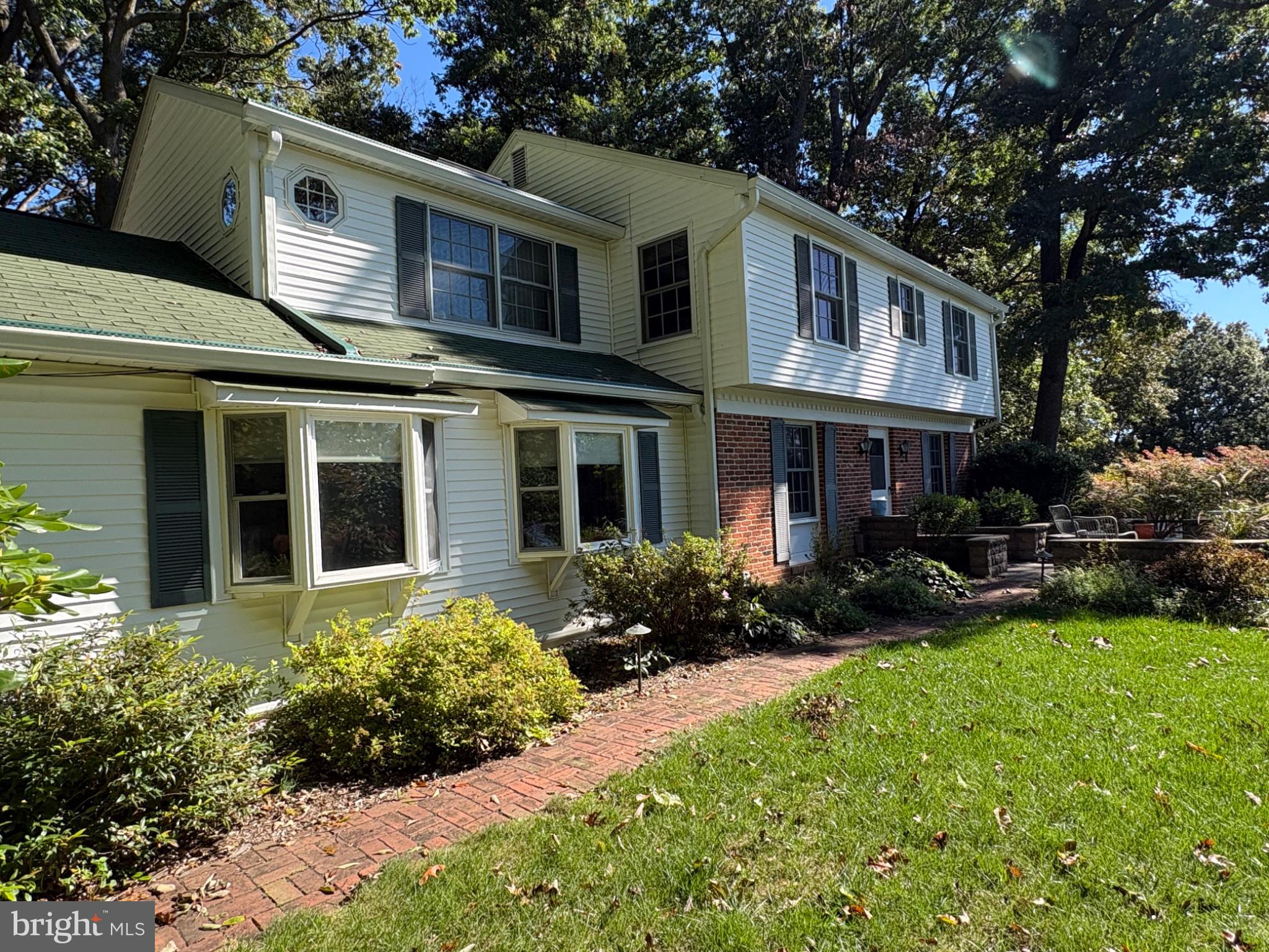 3 OAK TREE LANE