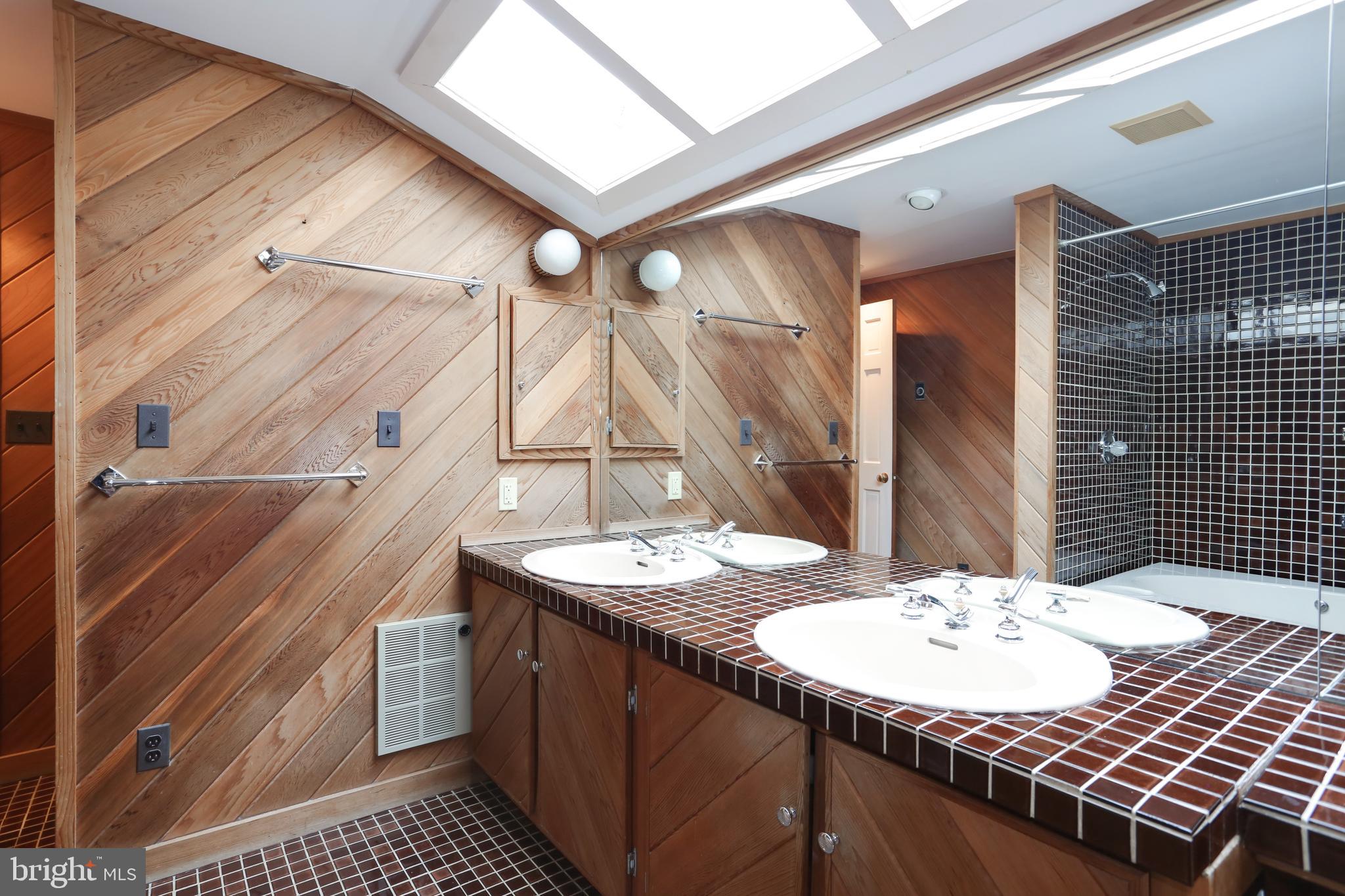 TARA - WYNNEWOOD - Residential