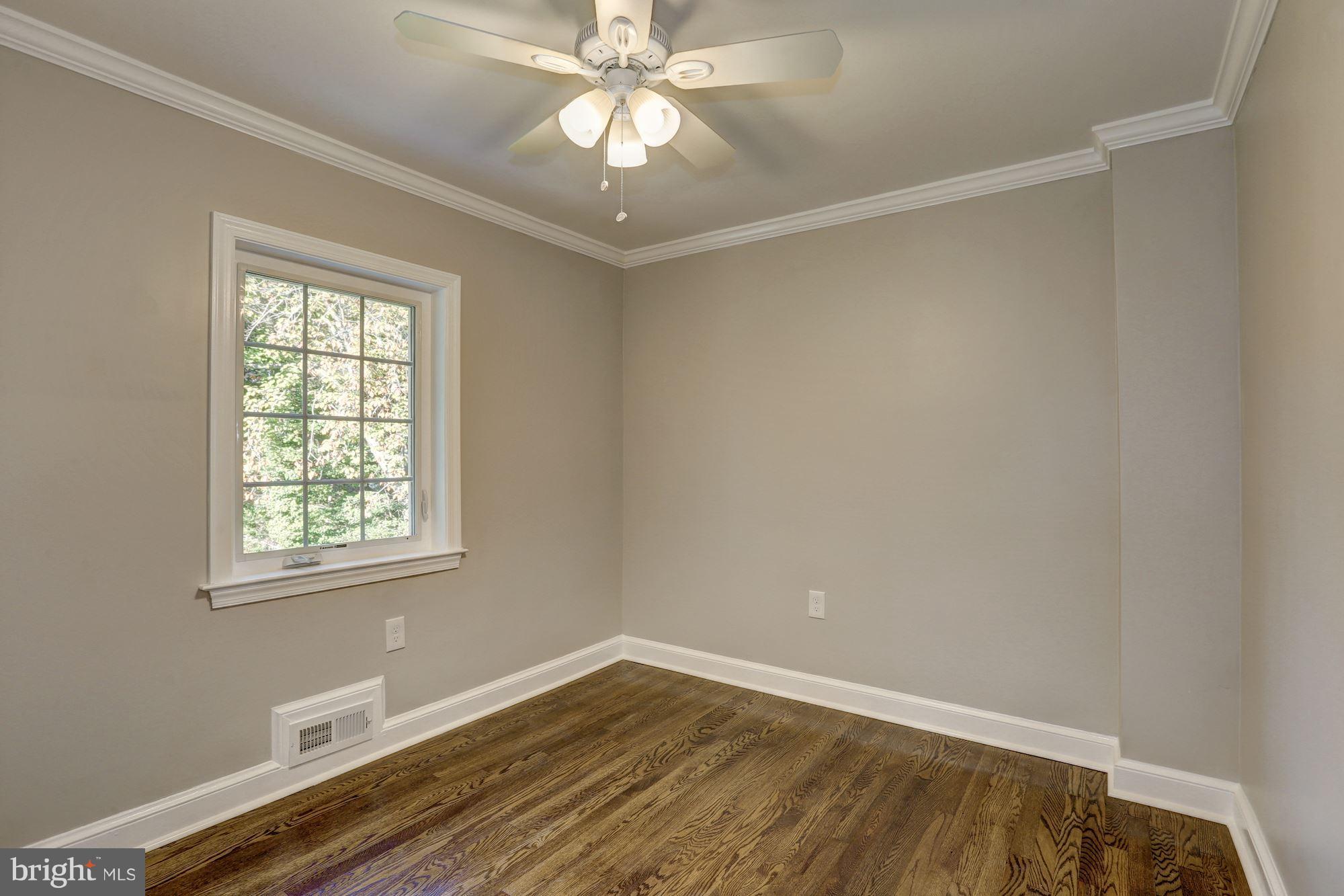 COUNTRY CLUB PARK - Residential