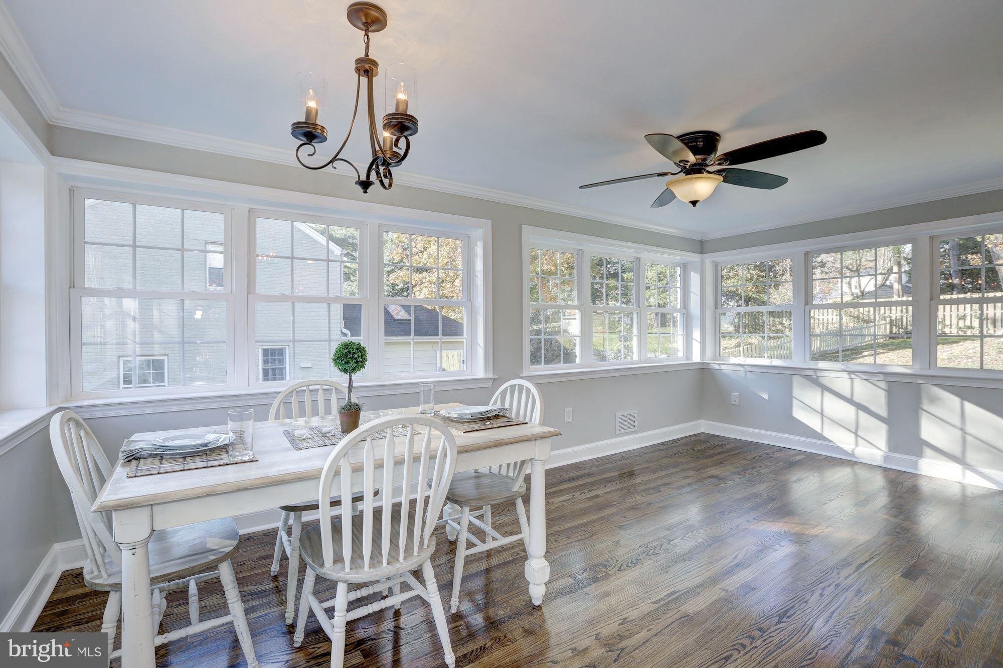 COUNTRY CLUB PARK - Residential