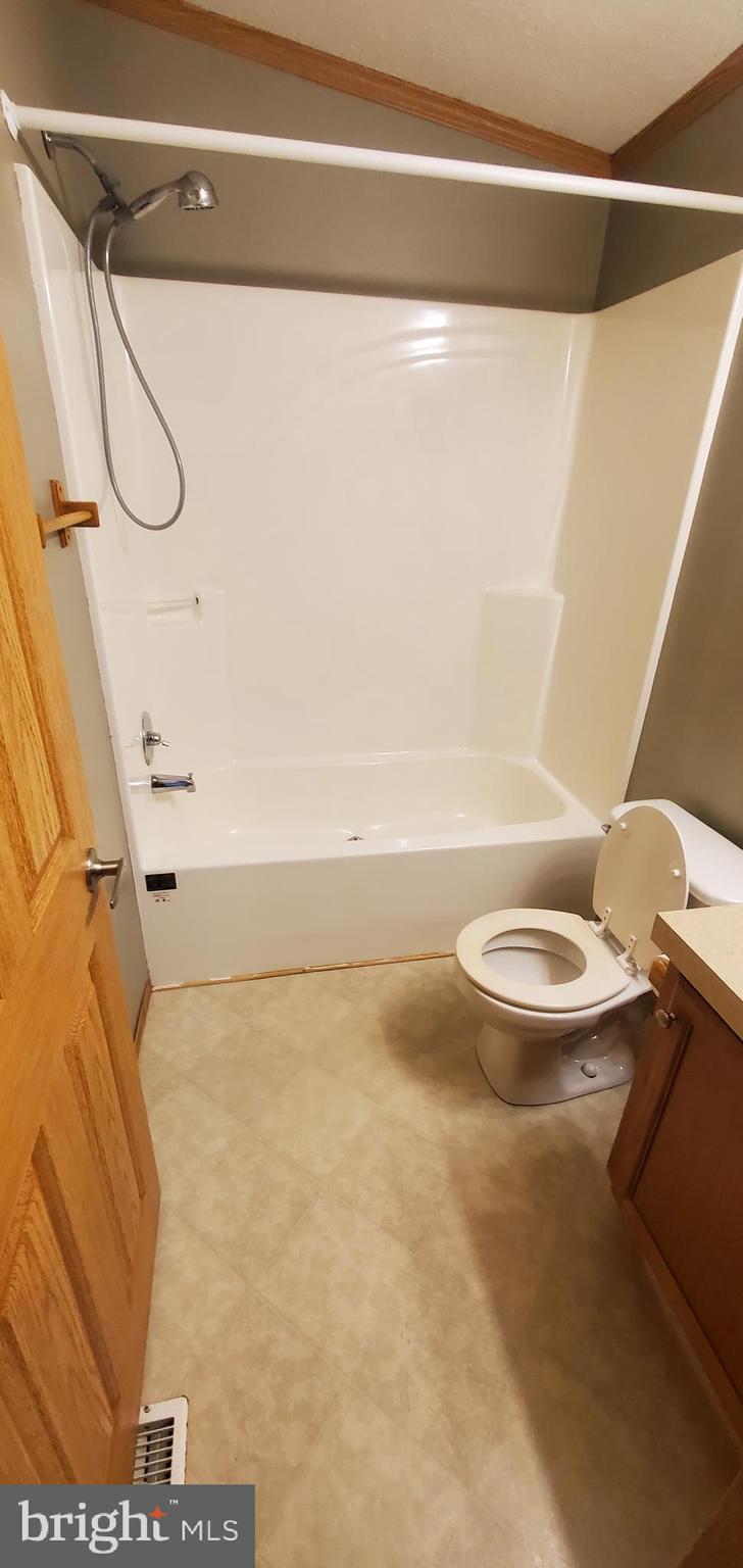 BAY COUNTRY ESTATES - Residential