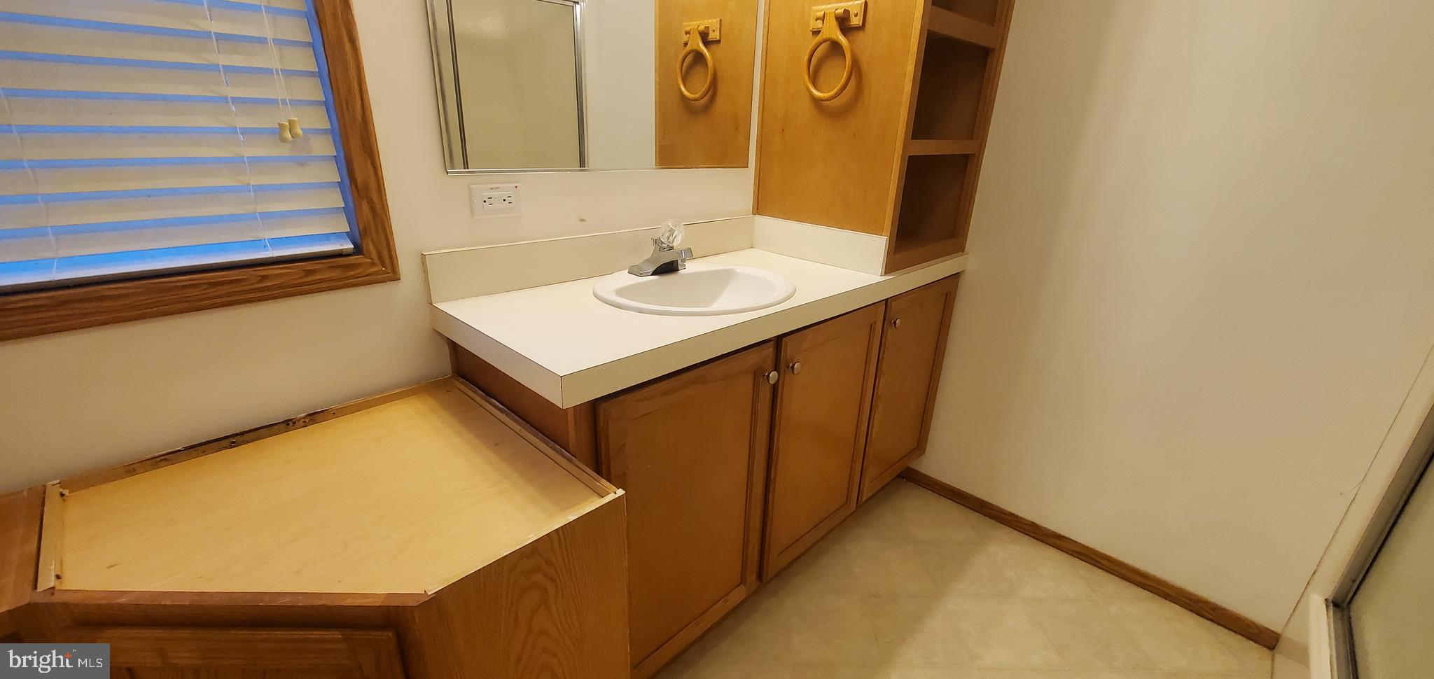 BAY COUNTRY ESTATES - Residential