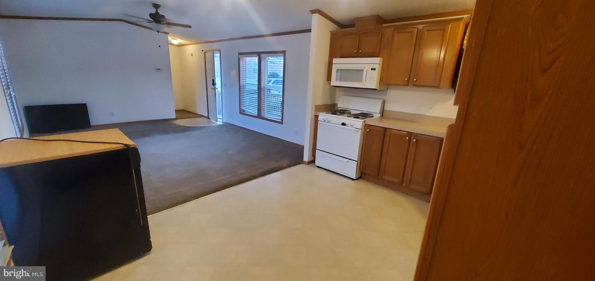 BAY COUNTRY ESTATES - Residential