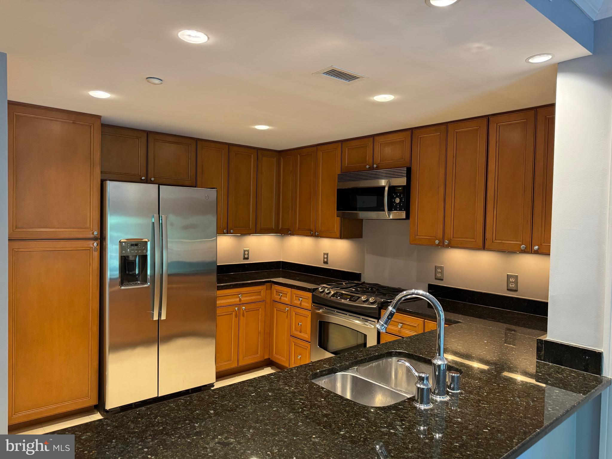 PARK PLACE - Residential Lease