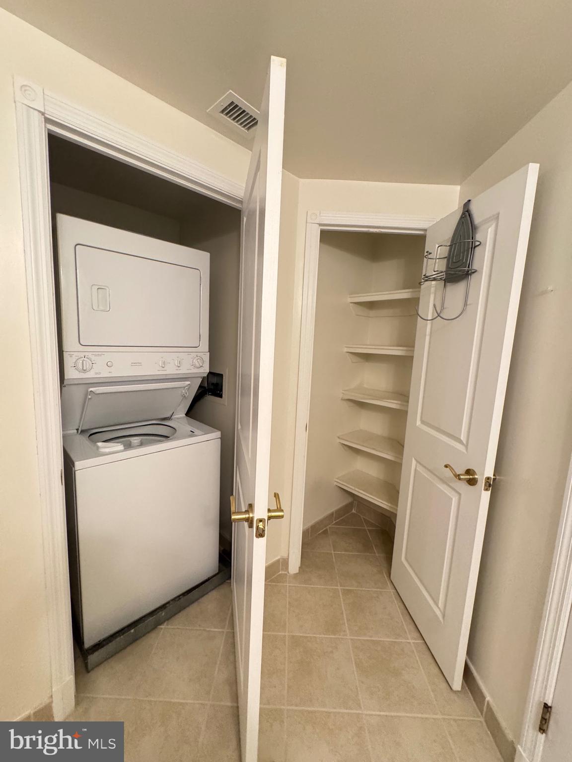 PARK PLACE - Residential Lease