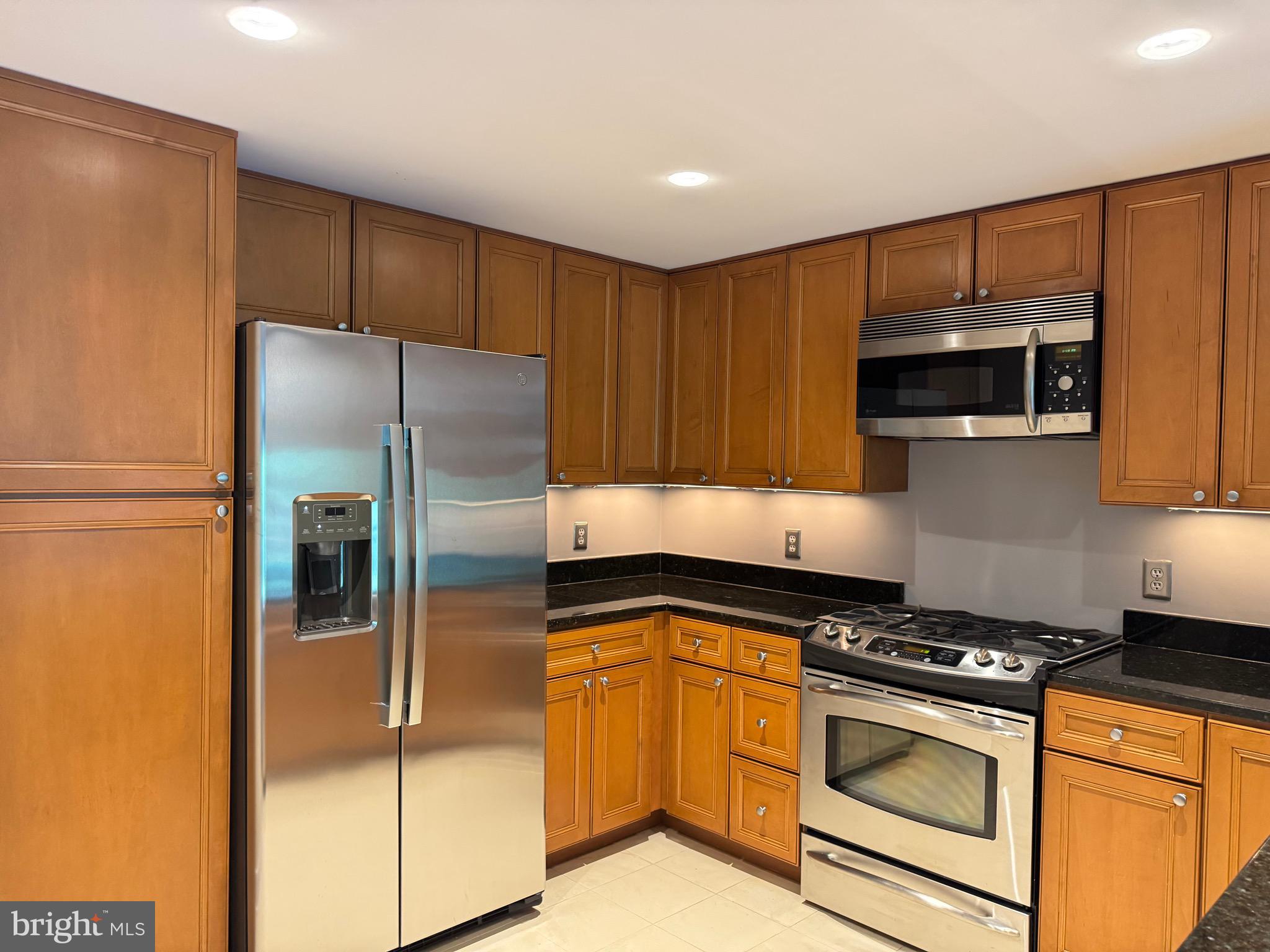 PARK PLACE - Residential Lease