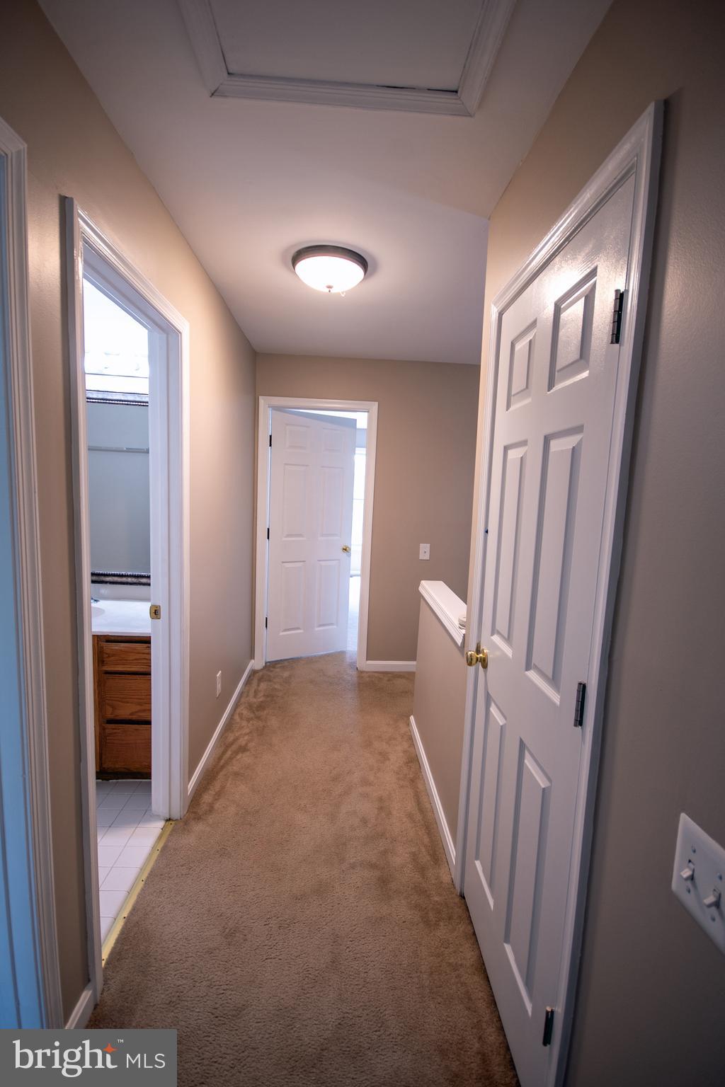 ASHBURN FARM - Residential Lease