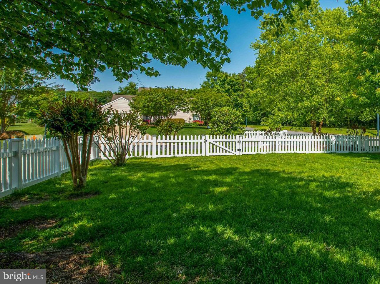 EASTON CLUB EAST - Residential