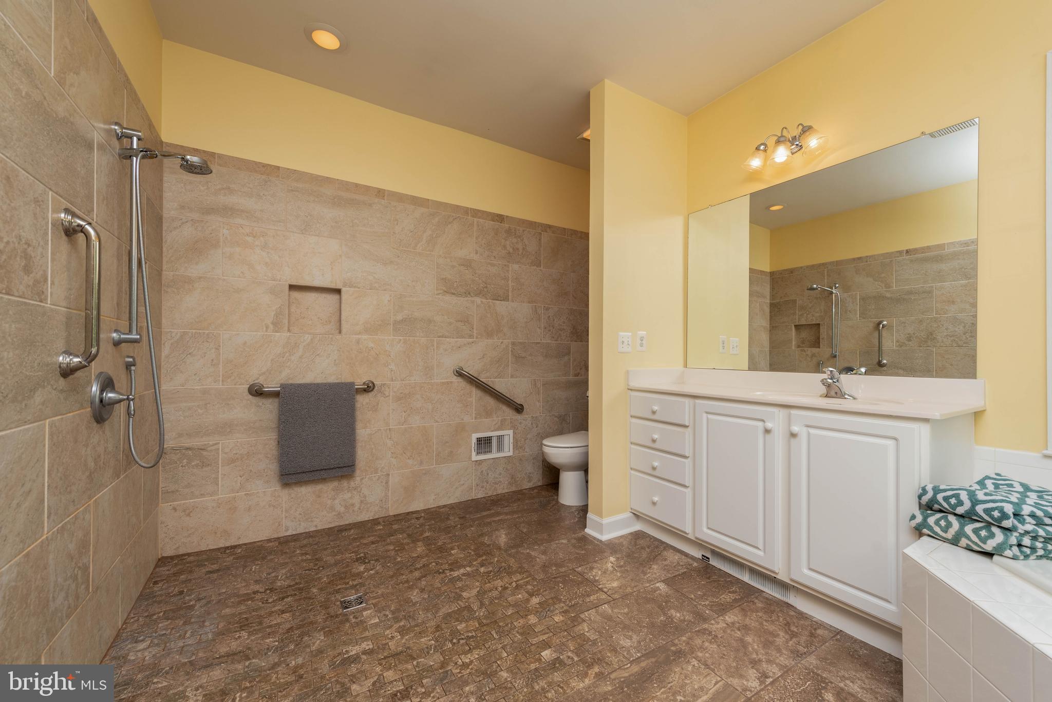 EASTON CLUB EAST - Residential