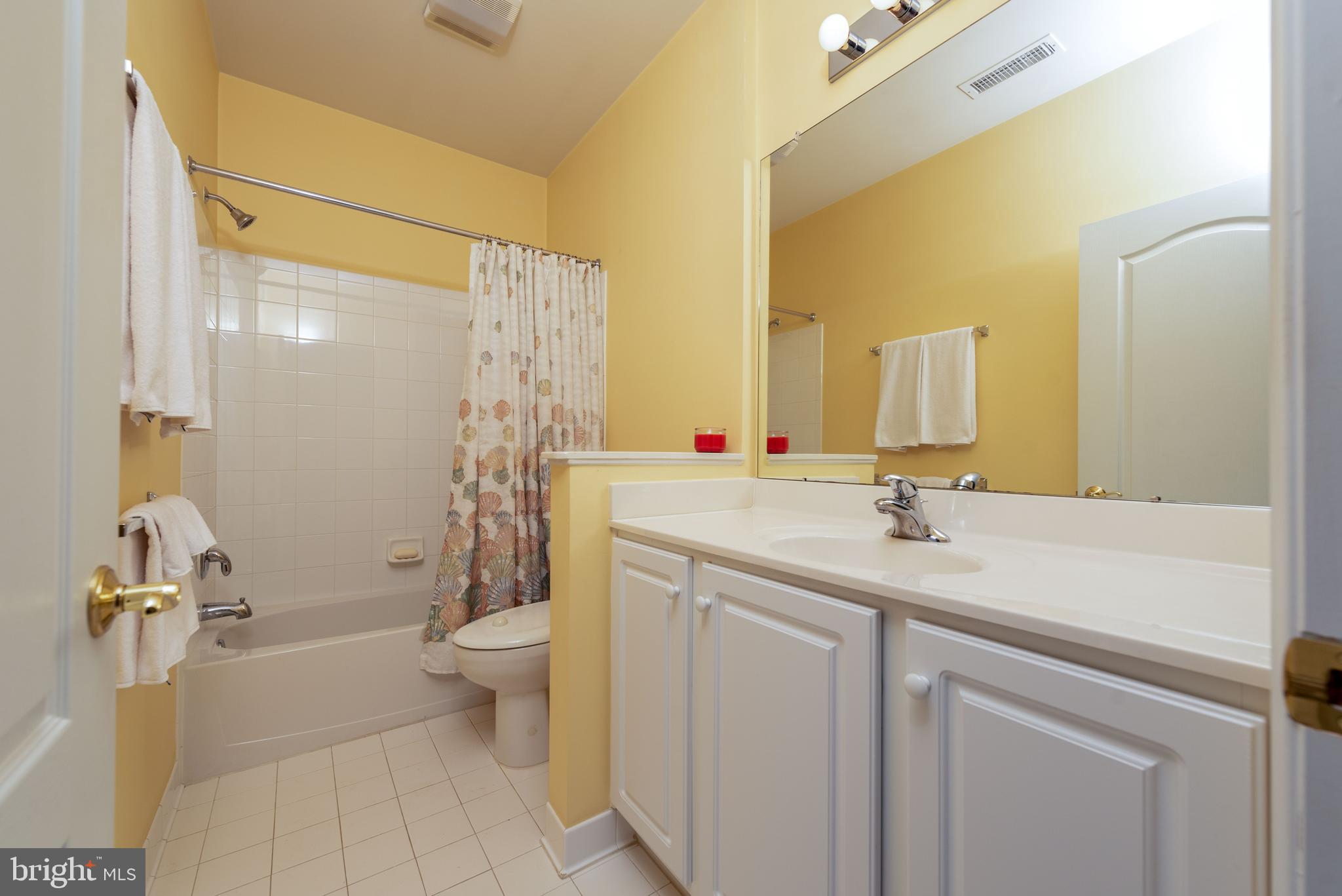 EASTON CLUB EAST - Residential