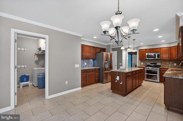 MIDDLEBROOK MANOR - Residential