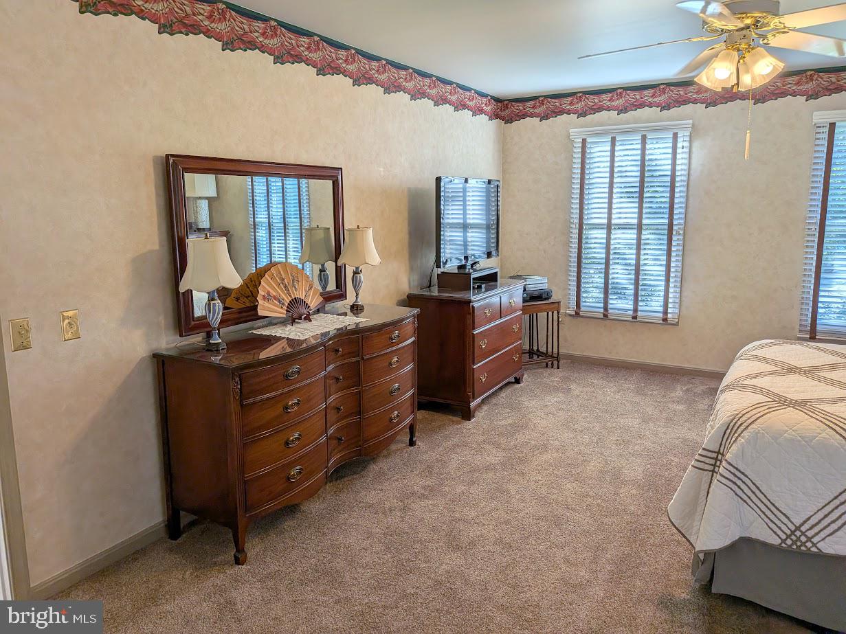 MIDDLEBROOK MANOR - Residential