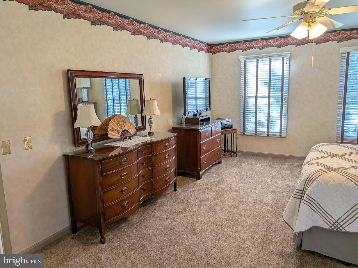 MIDDLEBROOK MANOR - Residential