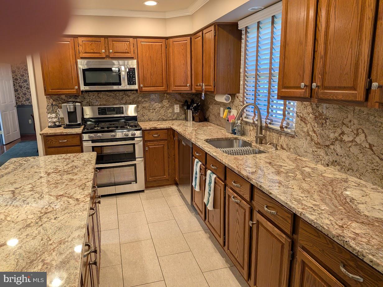 MIDDLEBROOK MANOR - Residential