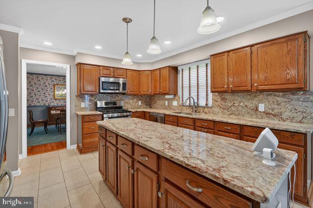 MIDDLEBROOK MANOR - Residential