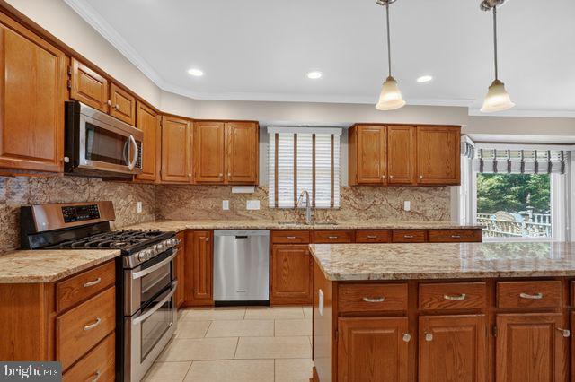 MIDDLEBROOK MANOR - Residential