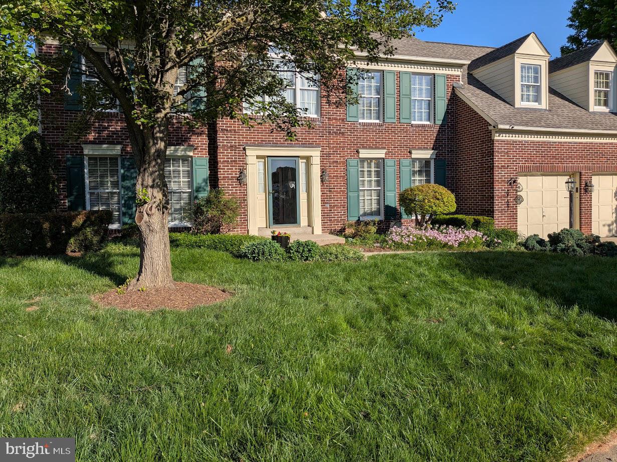 MIDDLEBROOK MANOR - Residential