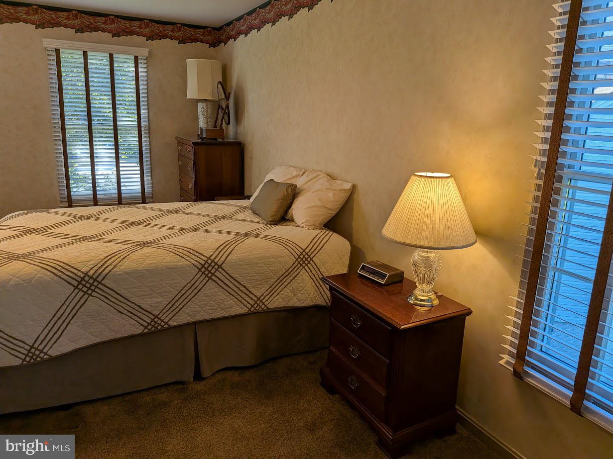 MIDDLEBROOK MANOR - Residential