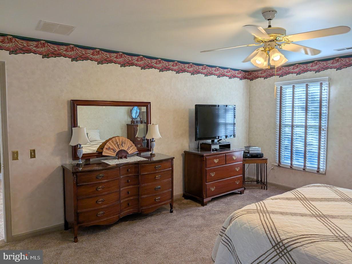 MIDDLEBROOK MANOR - Residential