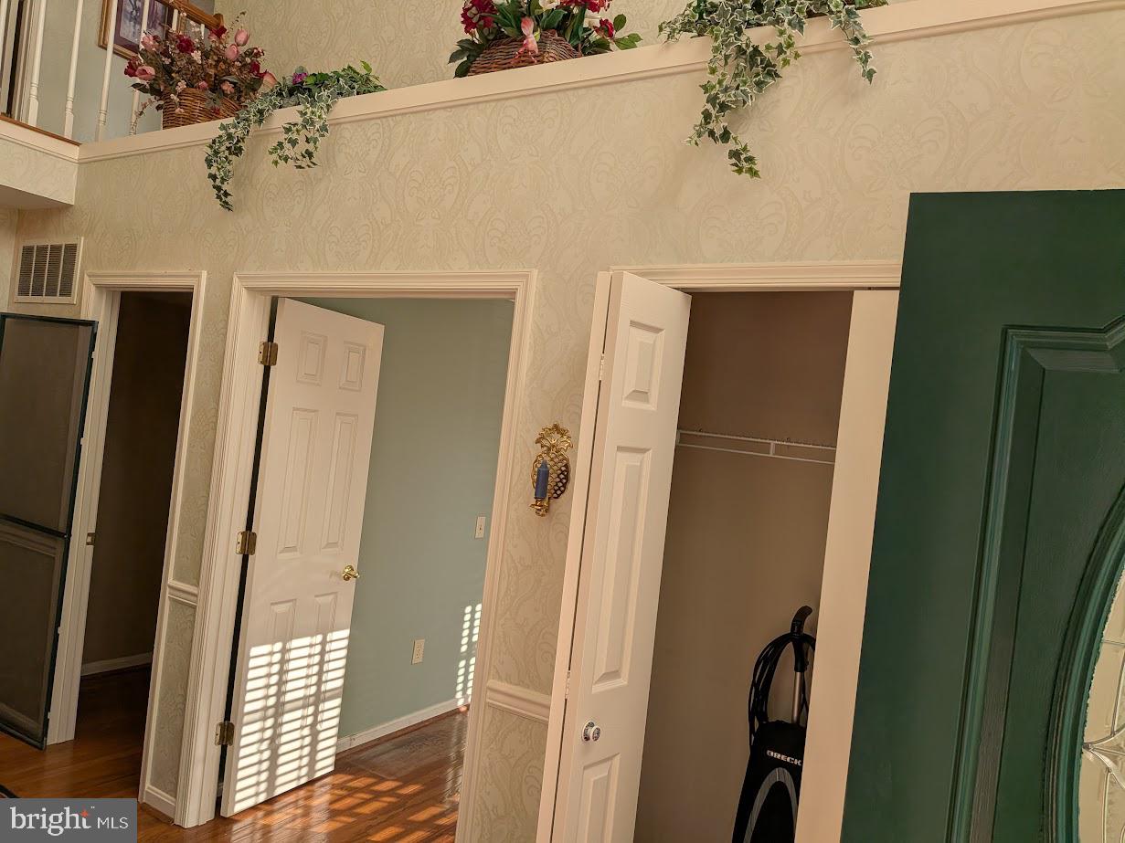 MIDDLEBROOK MANOR - Residential